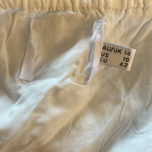 Princess Polly Riley Long Balloon Sleeve Tie Front Crop Top - Picture 10 of 11